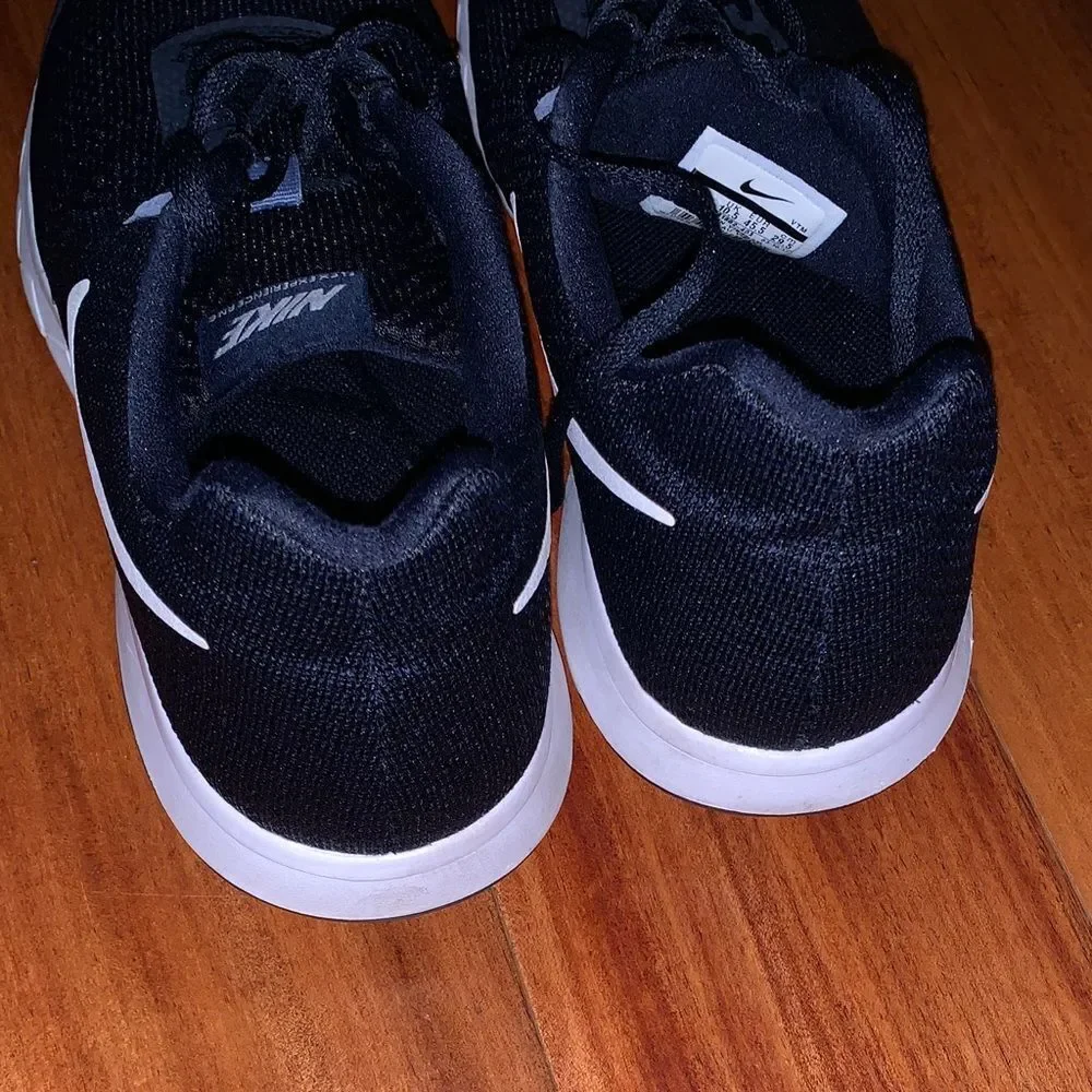 Nike sleek navy